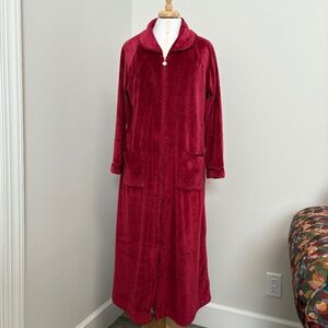 Eileen West Burgundy Red Velour Zip Robe - S/M